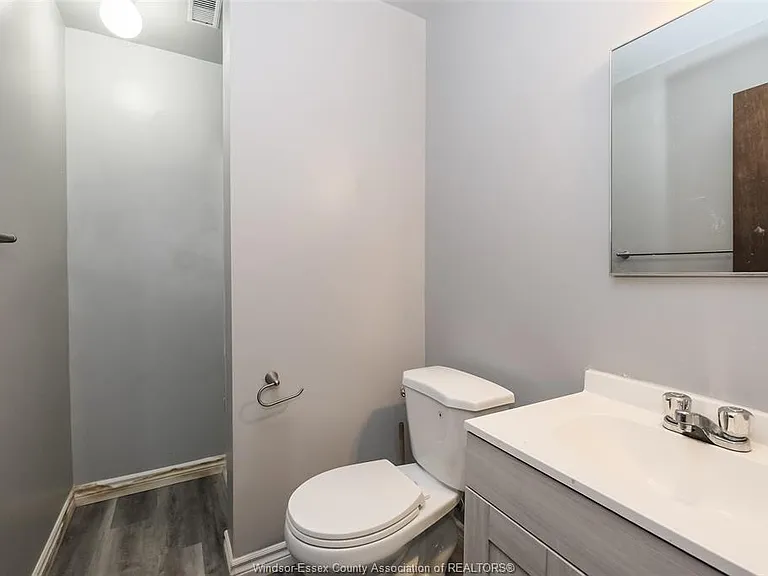3309 Aurora Dr — Photo 16