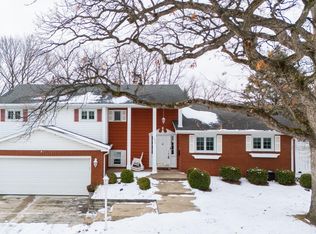 1808 Saint Clair Dr, Pekin, IL