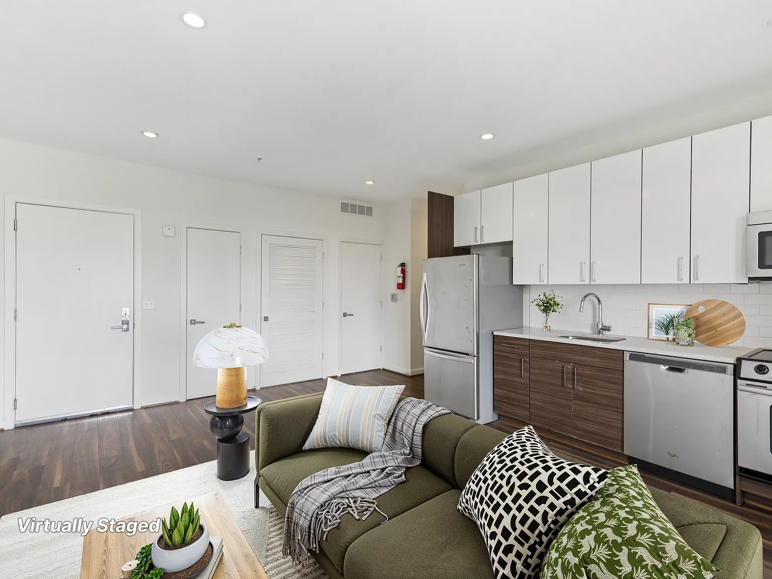 Fahrenheit Apartments — Photo 3