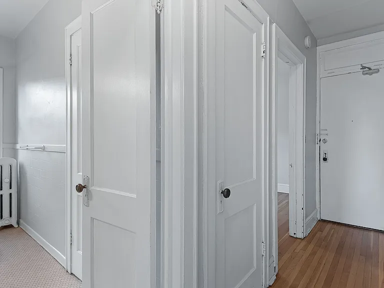 214 Oak Grove St — Photo 13