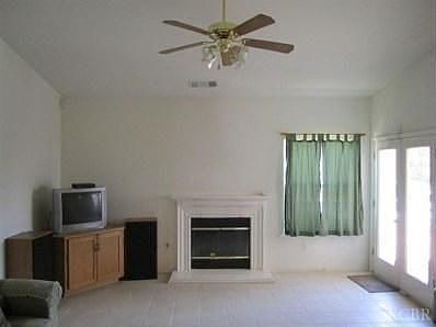 4th image of 1030 Evergreen Ave