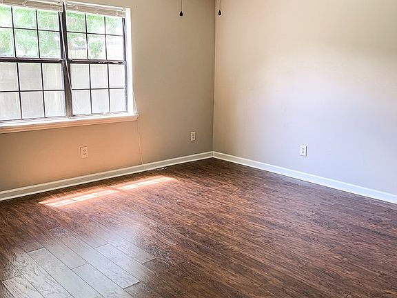 5th image of 1714 Eastview Ln