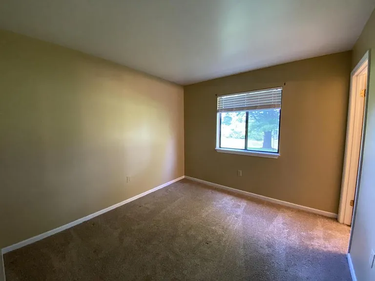 950 Life Dr #3 — Photo 10