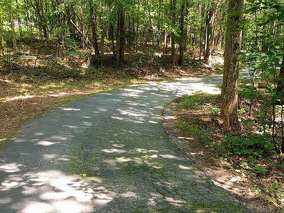 4th image of 400 Herrell Rd