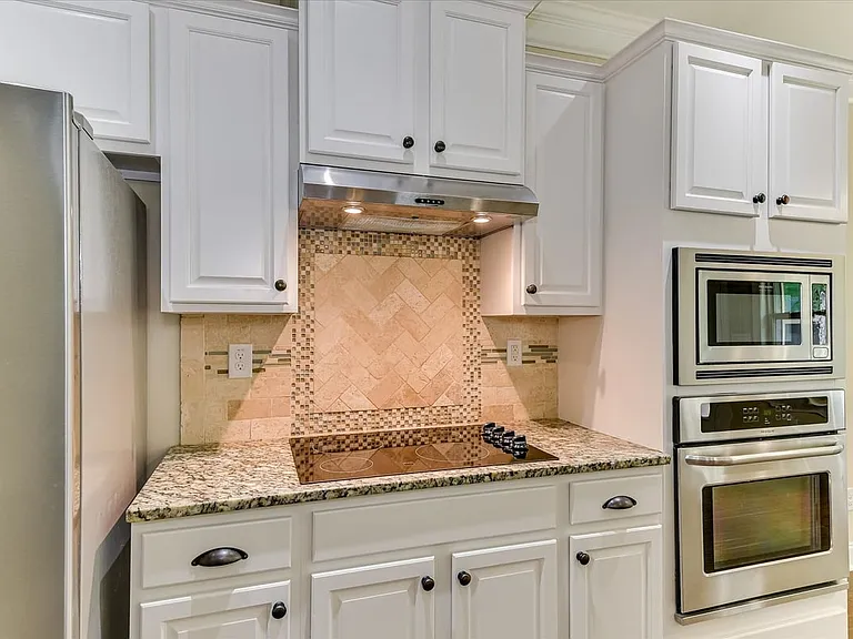 4215 Windslow Dr — Photo 36