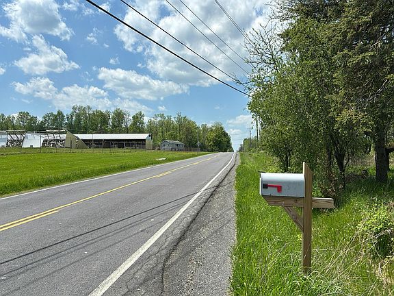 5th image of 304 Hayts Rd