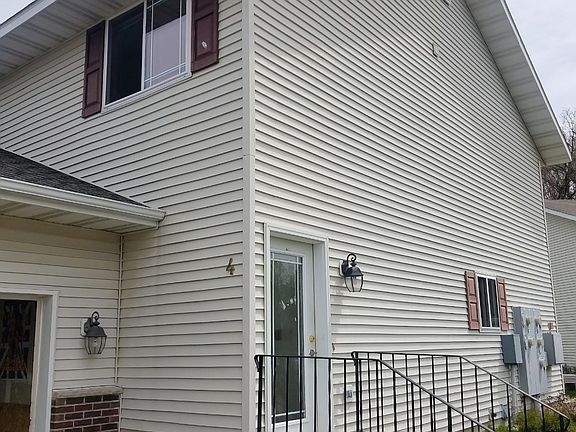 2nd image of 2607 Sessions St #4