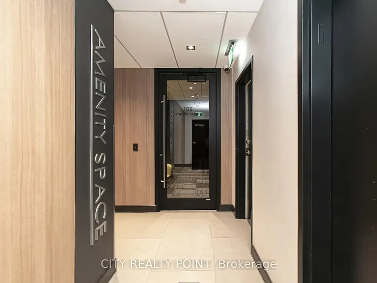 33 Isabella St #1009 — Photo 13