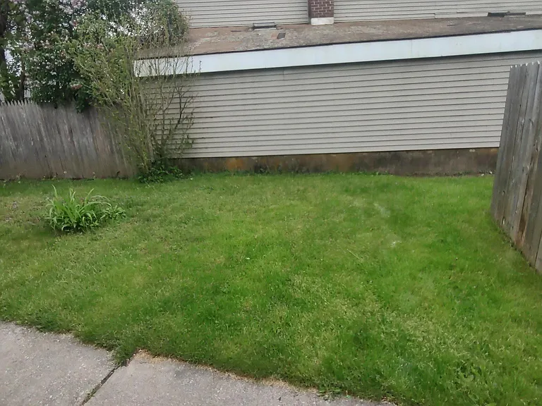34 Railroad St #7 — Photo 8