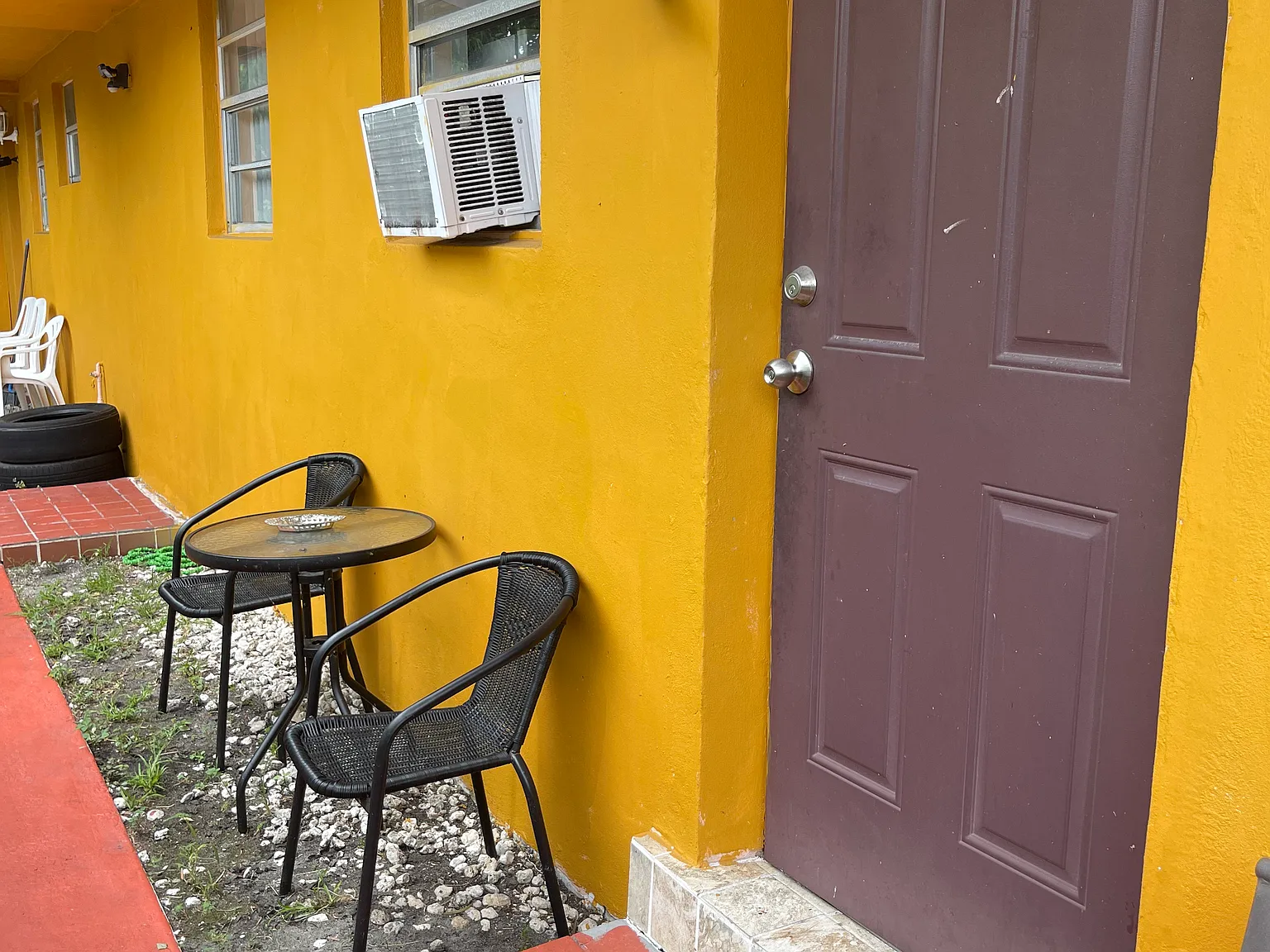 SE 5th St, Hallandale Beach — Photo 1