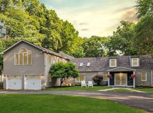 535 Brook Ave, River Vale, NJ 07675