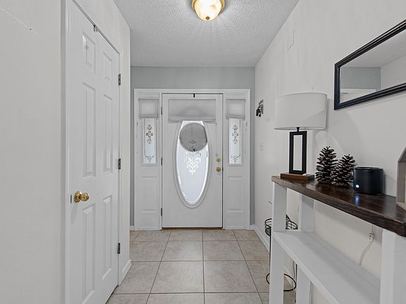 4th image of 392 Pristine Water Ln