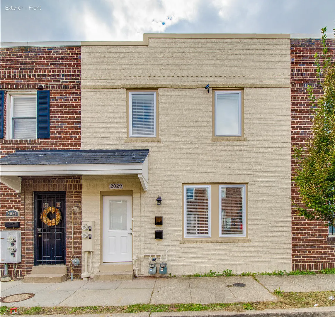 Building Photo - 2029 Rosedale St NE