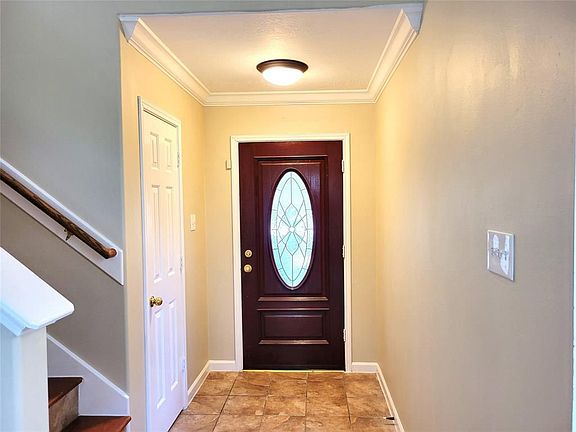 2nd image of 3907 Portman Glen Ln
