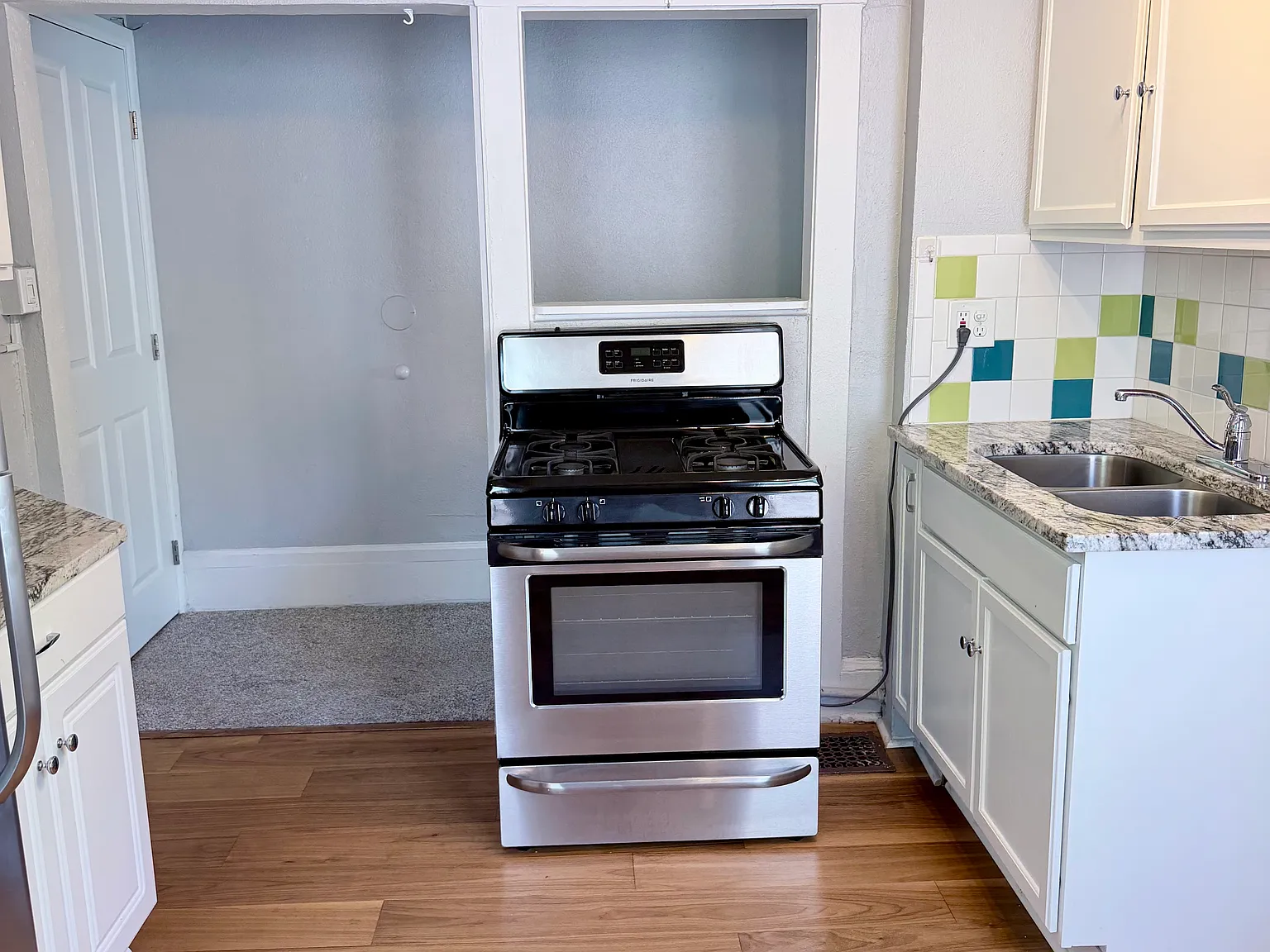 3127 W 24th Ave — Photo 2