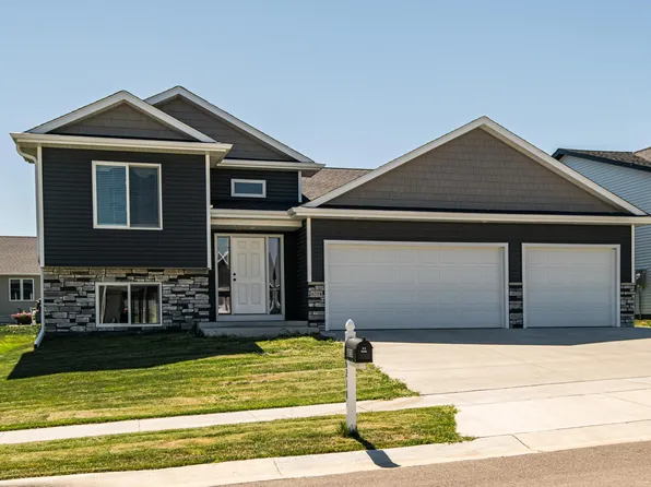 6218 Sandstone St NW, Rochester, MN 55901