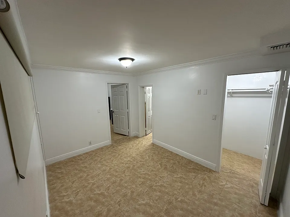 10080 SW 39th Ter