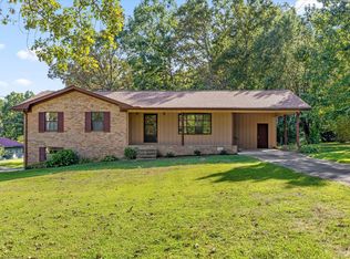 102 Fawn Trl, Signal Mountain, TN 37377