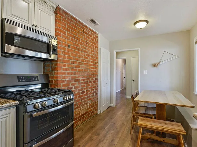 123 Kingsdale Dr — Photo 11
