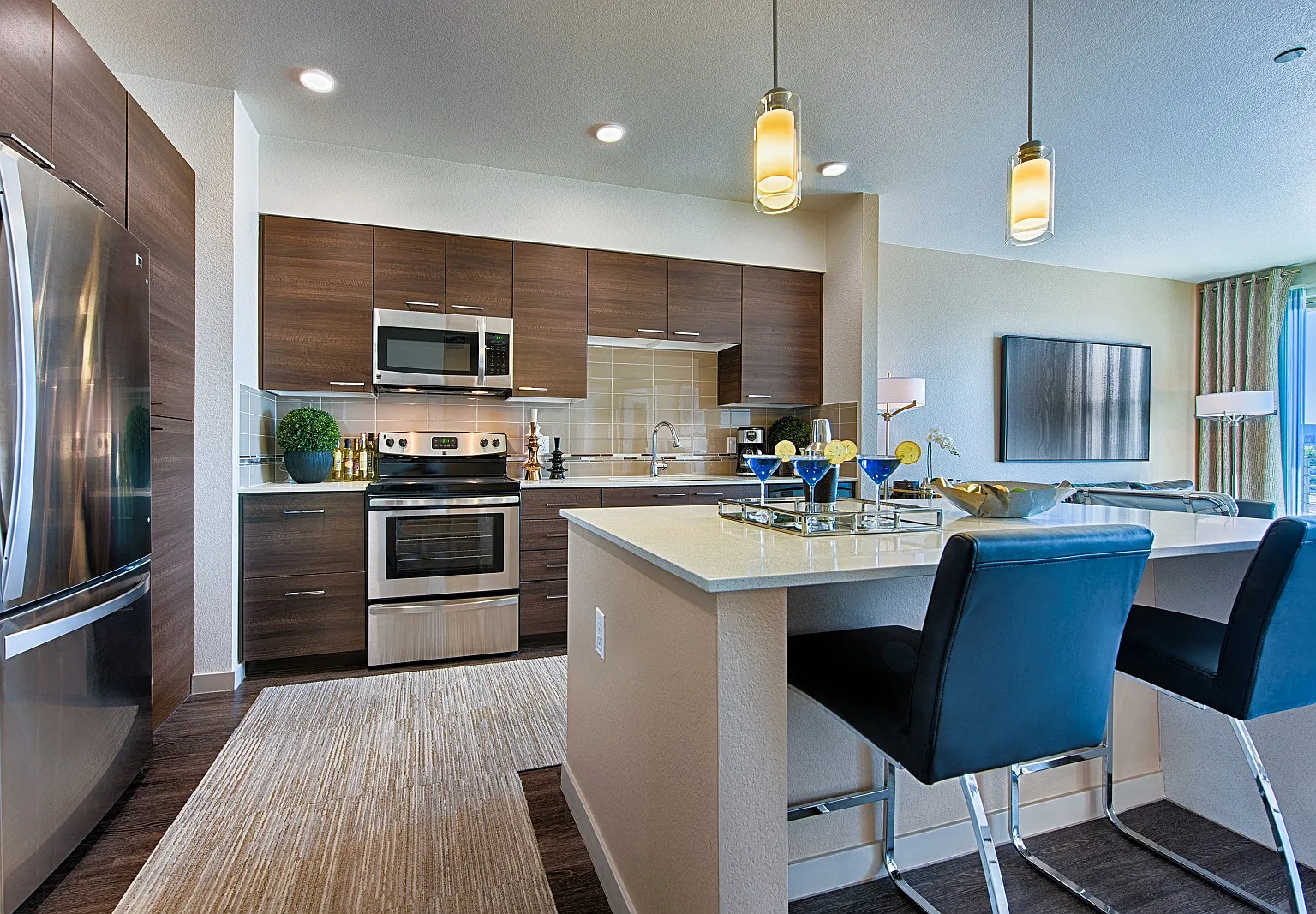 The View at Cascade — Photo 1