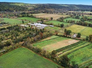 411 W Mill Rd, Long Valley, NJ 07853