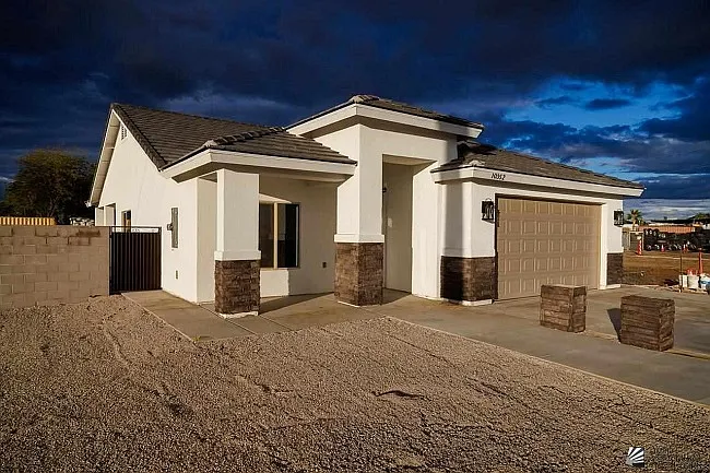 4 bed, 1479 sqft, $1,850 — Photo 2