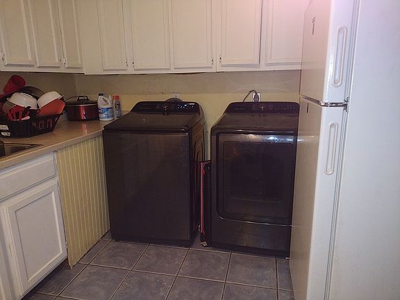2nd image of 840 A Ave