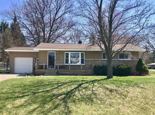 1478 Schafer Dr, Burton, MI 48509