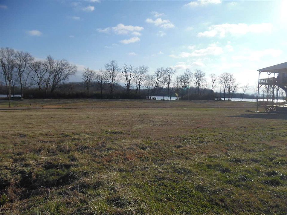 2nd image of 111 Catfish Ln #111