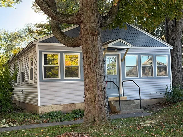 18 Ferndell Ln