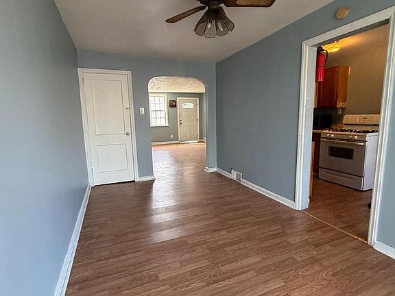 5th image of 7 W 21st St