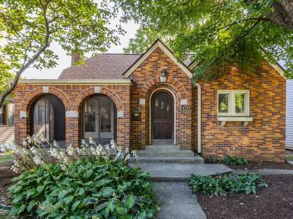 5433 Broadway St, Indianapolis, IN 46220