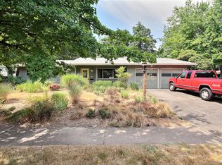 7655 SW Bel Aire Dr, Beaverton, OR 97008