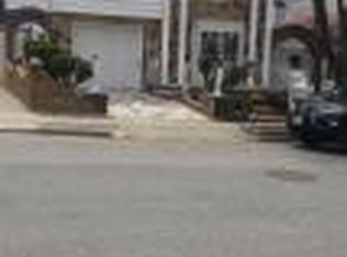 16 Elmwood Ave, Staten Island, NY 10308