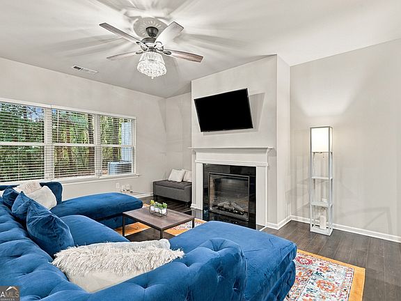 5th image of 432 Mulberry Row SE