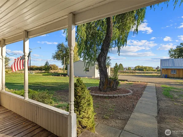 5351 Naneum Road, Ellensburg, WA 98926