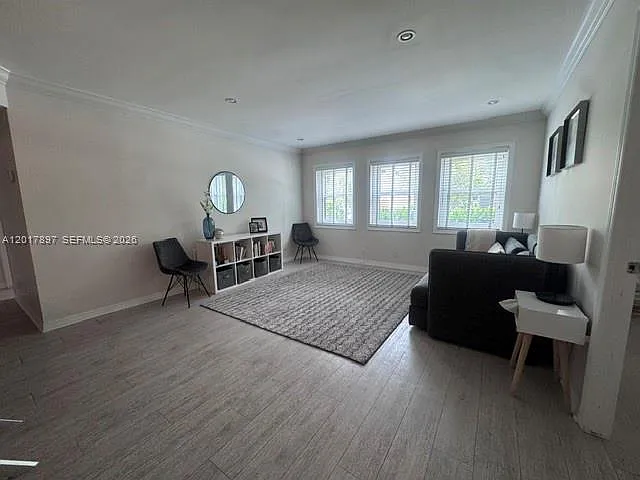 615 NE 12th Ave #109 — Photo 5