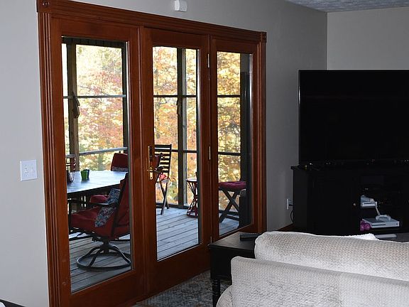 Screened in deck 