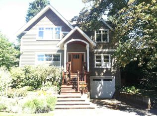 9530 48th Ave NE, Seattle, WA 98115