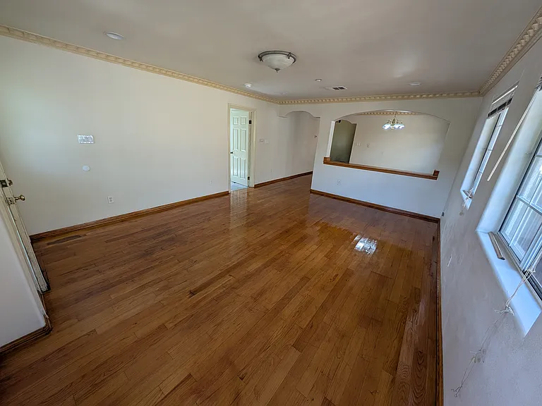 2721 Montezuma Ave — Photo 3