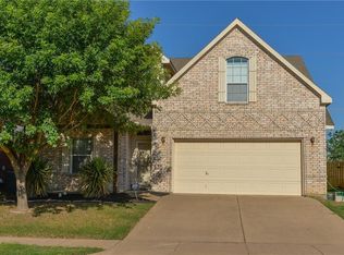 1665 Wildflower Dr, Waxahachie, TX 75165