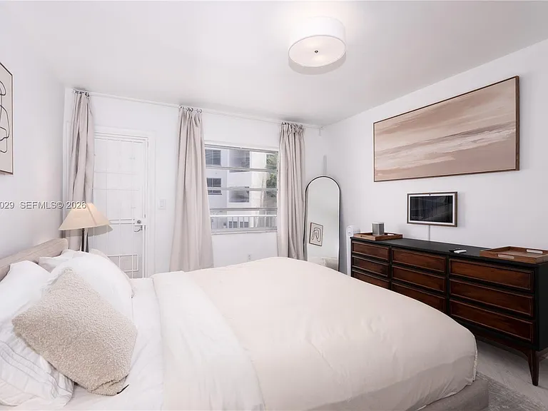 525 Meridian Ave #203 — Photo 18