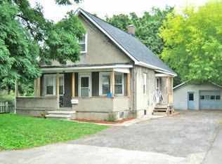 950 W Linden Ave, East Rochester, NY 14445