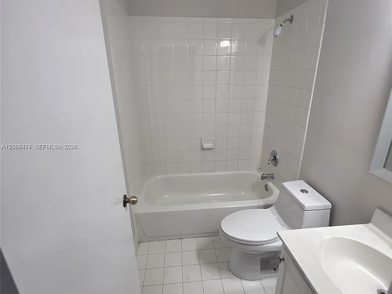 4730 Lago Vista Dr — Photo 25