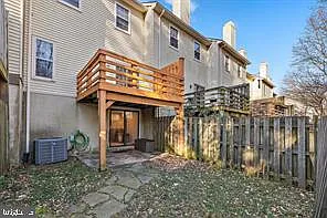 821 Stockbridge Dr — Photo 22