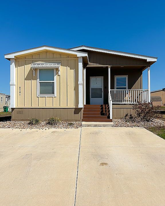 1st image of 7601 Daffan Ln #703