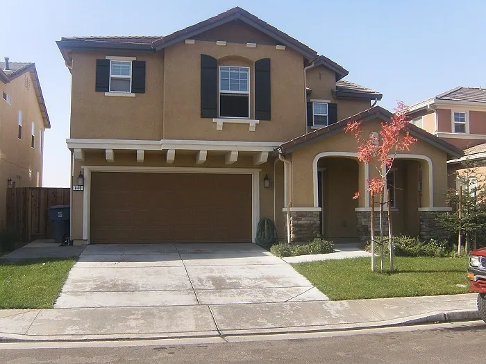 846 Papaya St