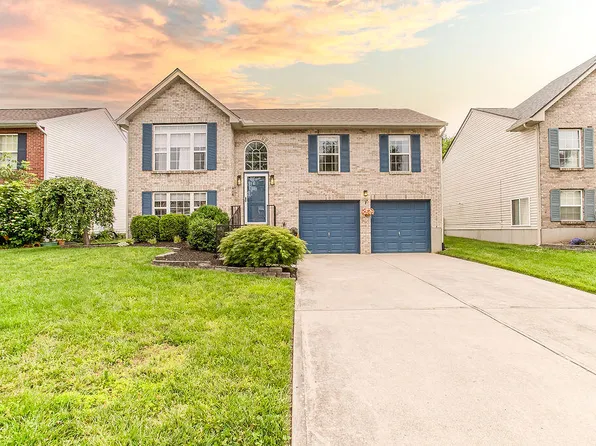 3776 Sugarberry Dr, Hebron, KY 41048