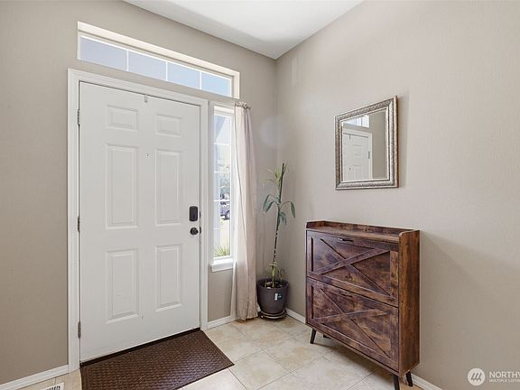 3rd image of 18205 113th Avenue E