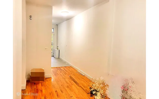 Rented by Douglas Elliman | media 99